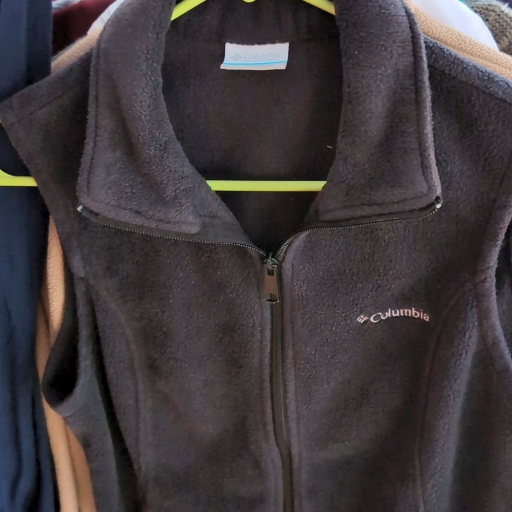 Columbia fleece vest Medium